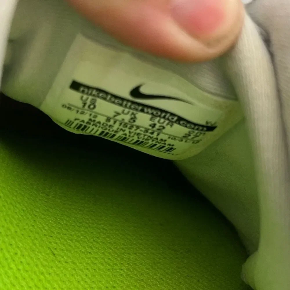 Nike women teal